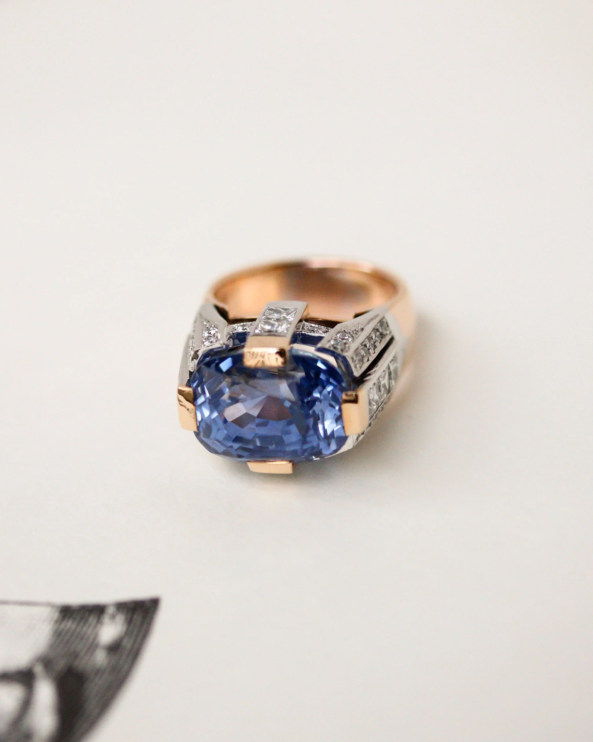 Bague Création benoit Joaillier "Dôme Or rouge et blanc Saphir 15.70 cts et Diamants" - Image 10
