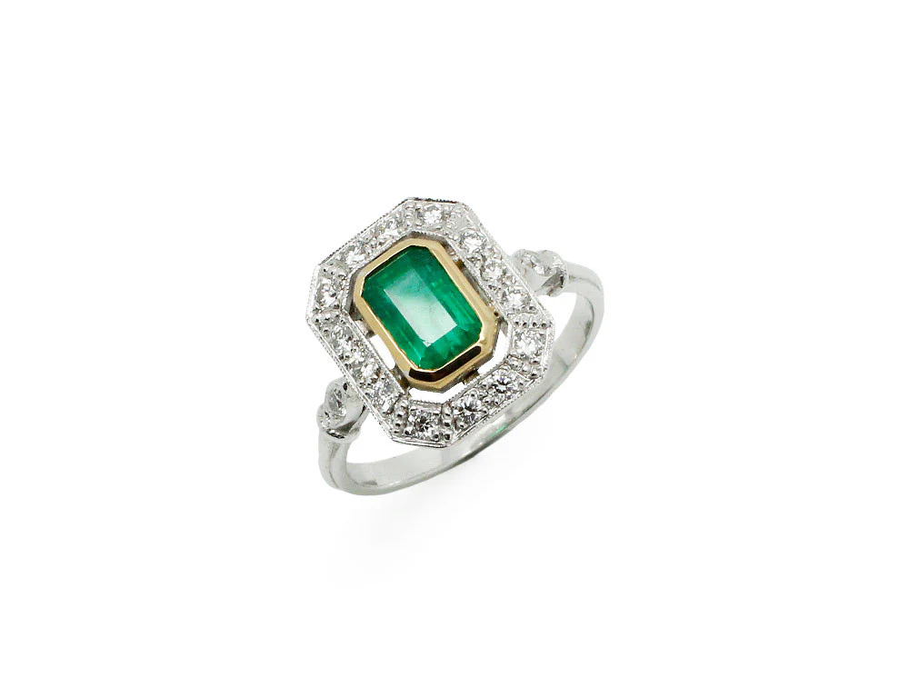 Bague Création Benoit Joaillier Plateau Émeraude