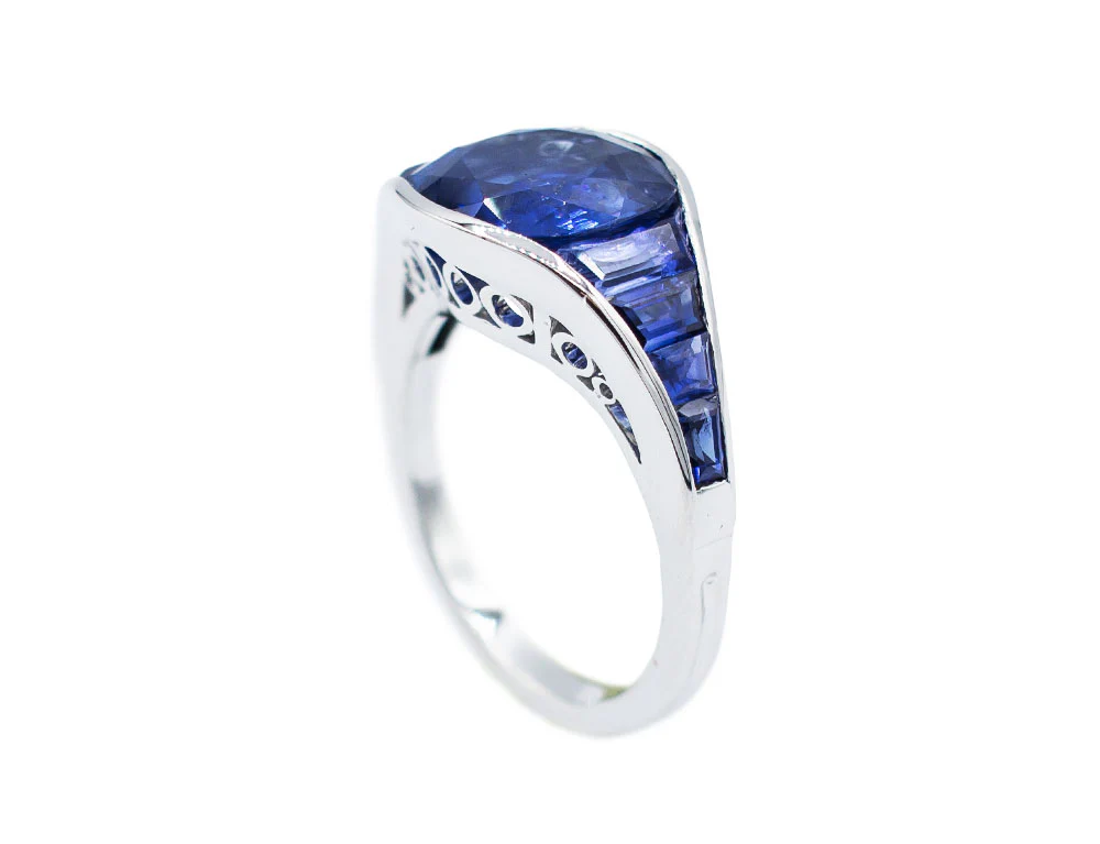 Bague Création Benoit Joaillier "Jarretière" Saphir Ceylan Naturel - Image 3