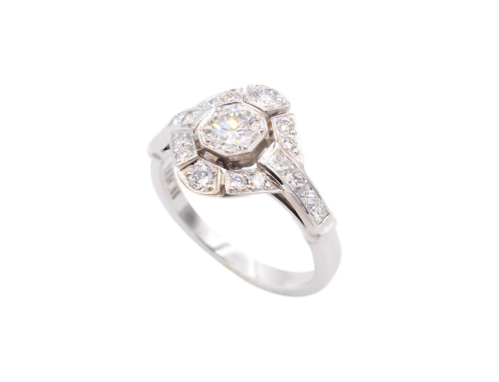 Bague Création Benoît Joaillier "Losange Art Déco" Diamant 0,42ct, H-VS1 - Image 3