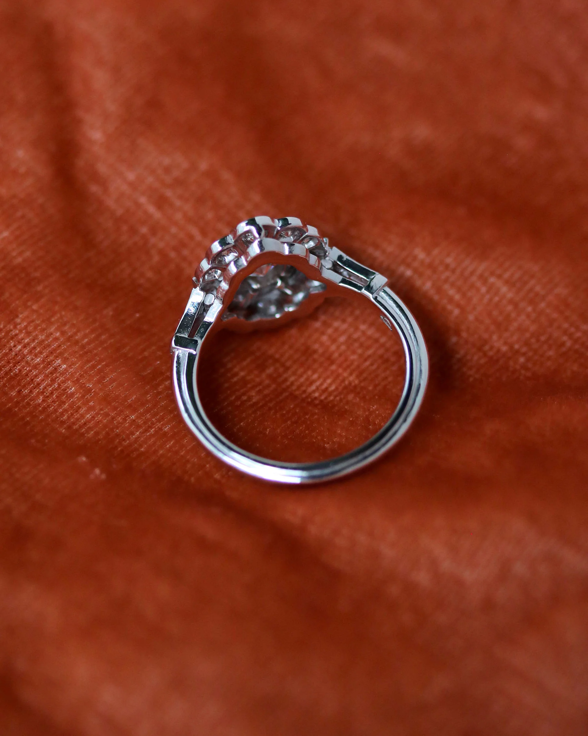 Bague Création Benoit Joaillier "Marguerite" Art Déco Diamant centre 0,51ct - Image 4