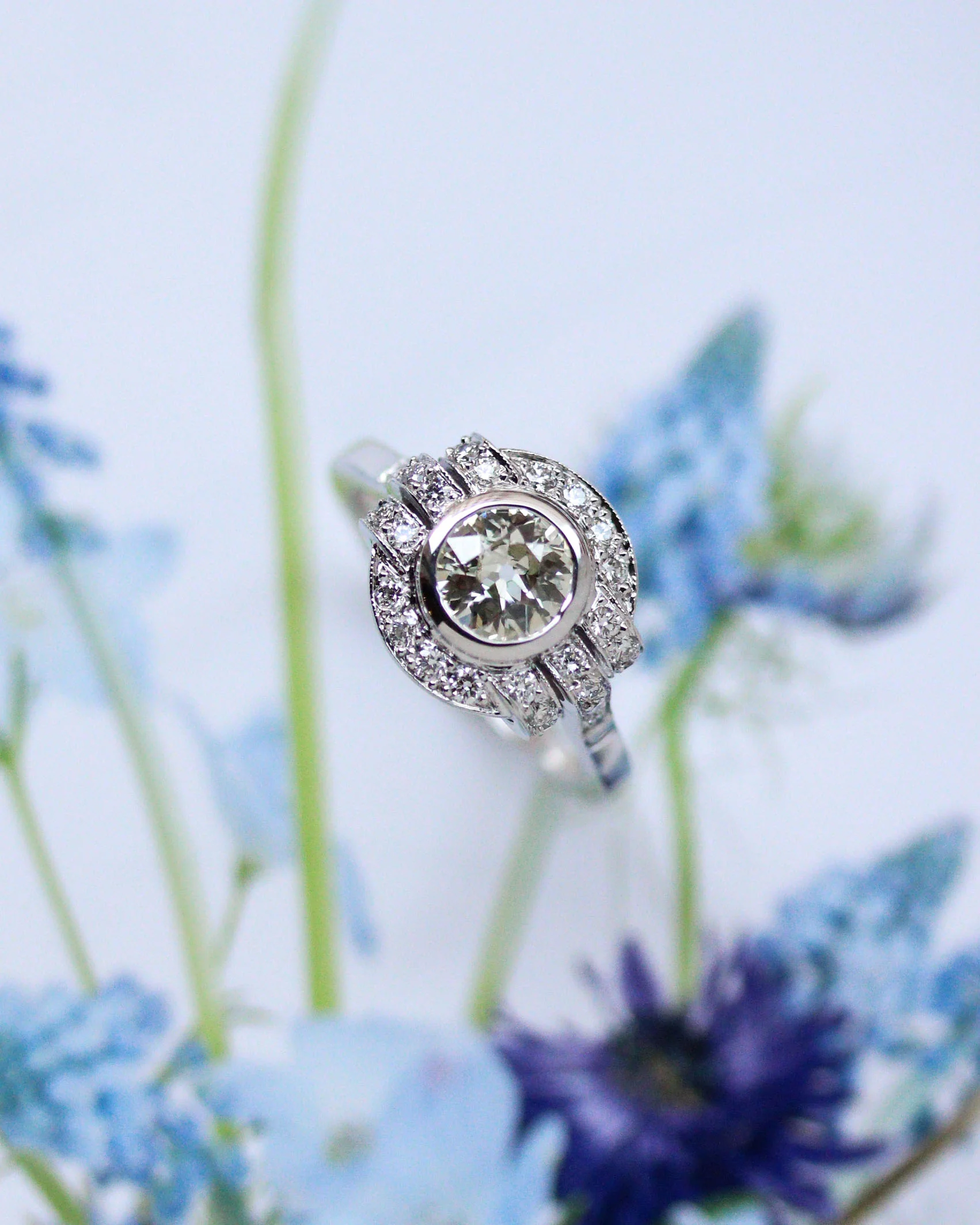 Bague Création Benoit Joaillier "Ronde Diamants et Godrons"