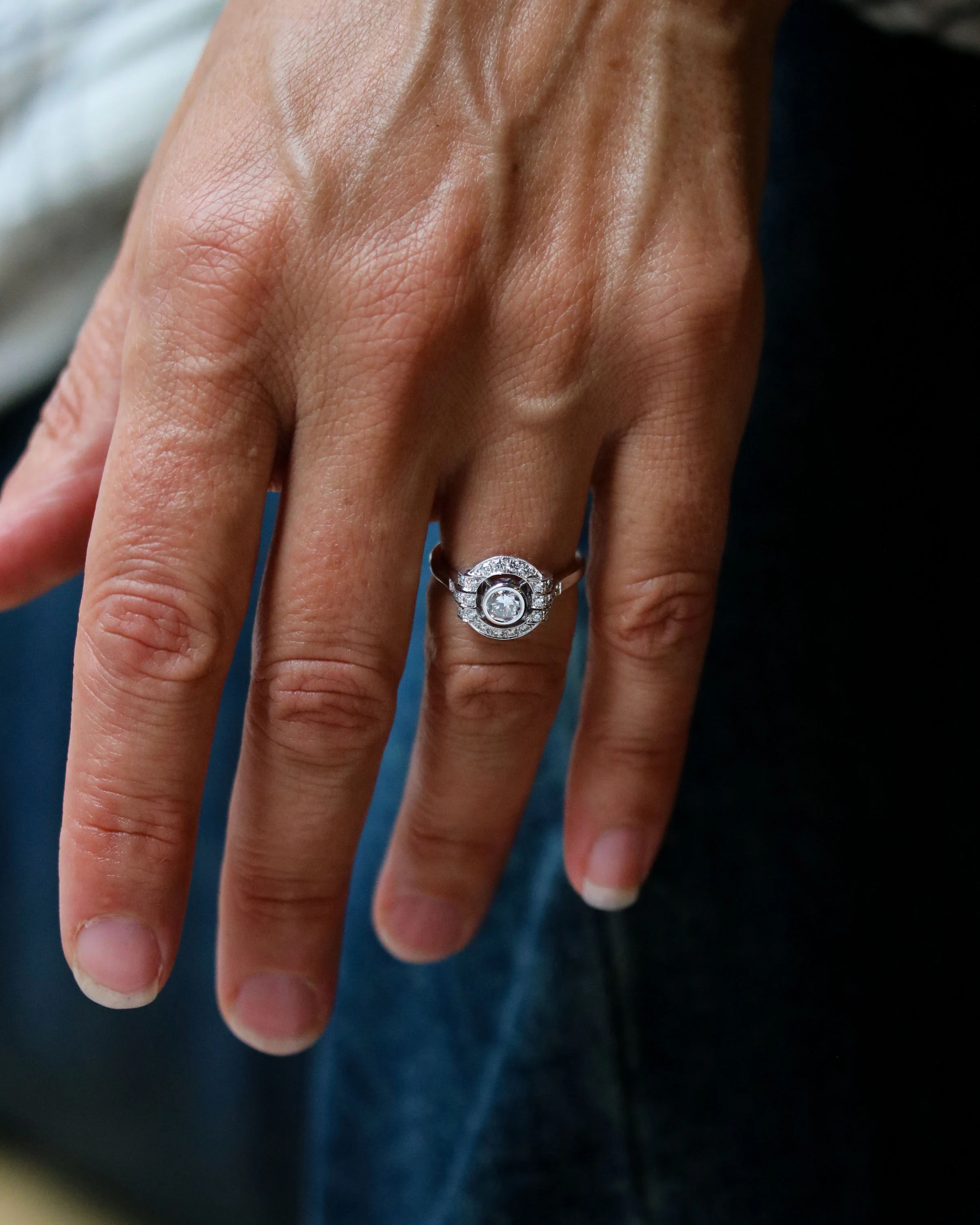 Bague Création Benoit Joaillier "Ronde Diamants et Godrons" - Image 2