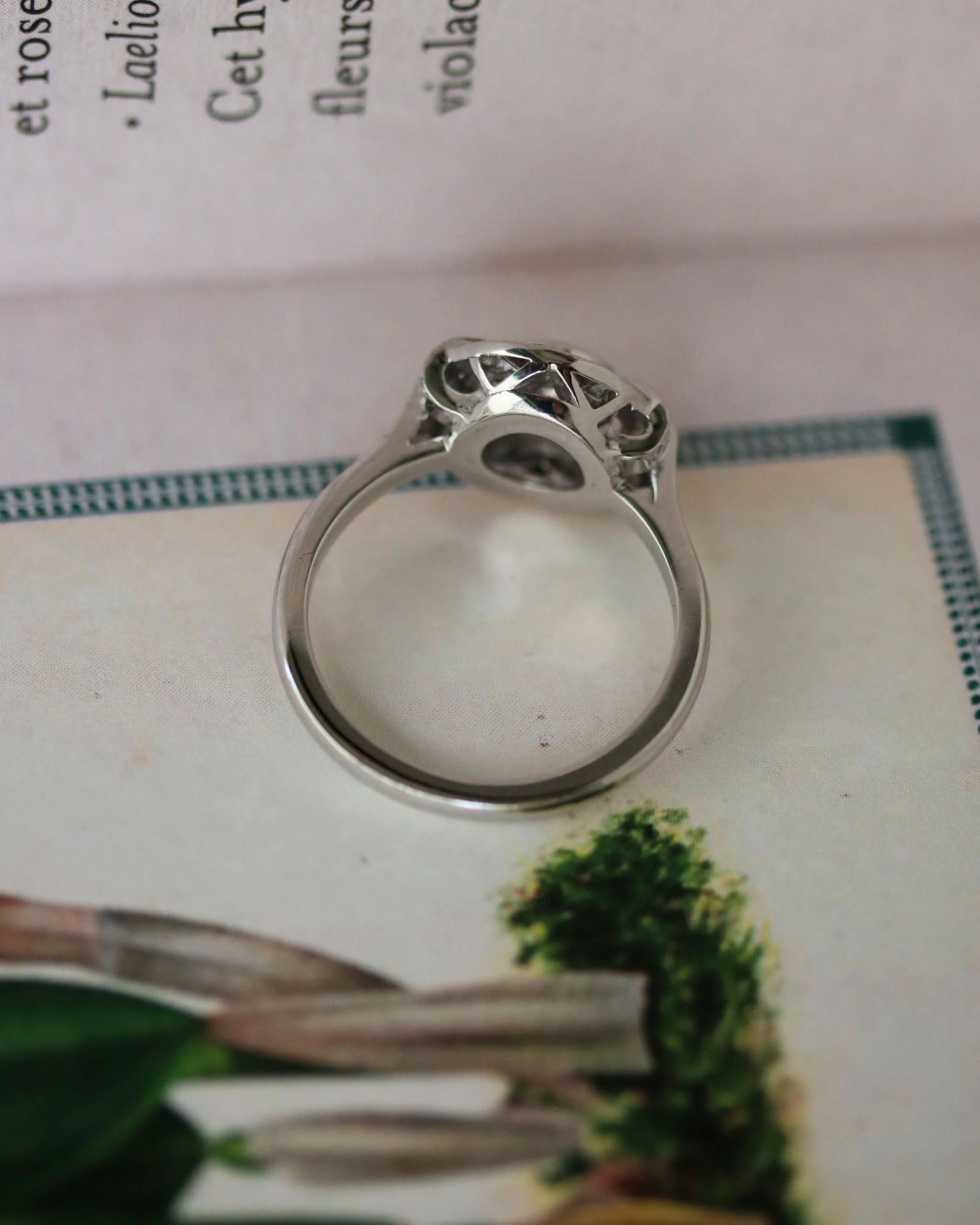 Bague Création Benoit Joaillier "Ronde Diamants et Godrons" - Image 4