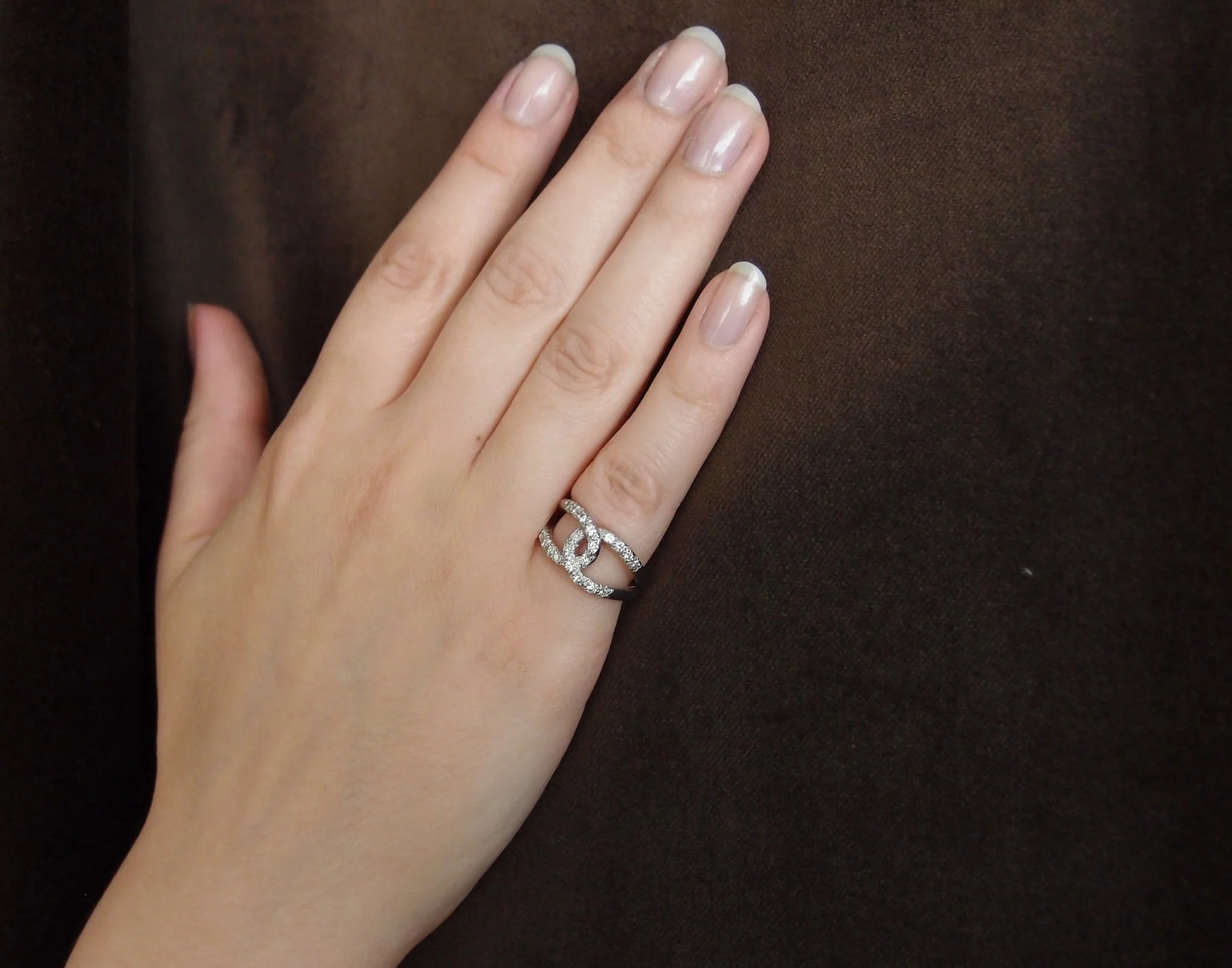 Bague Création Benoit Joaillier "Infini" Or Gris et Diamants - Image 4