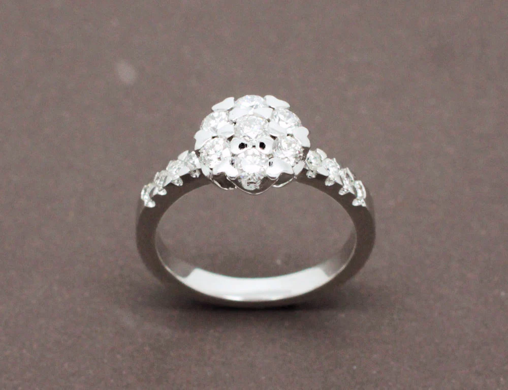 Bague Diamants et or blanc 18 carats - Image 2