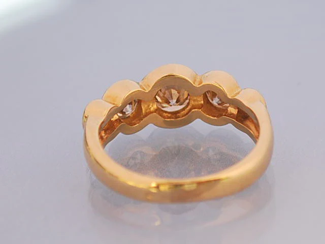 Bague Diamants et or jaune - Image 2