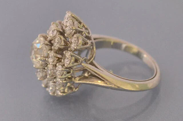Bague diamants et platine - Image 4