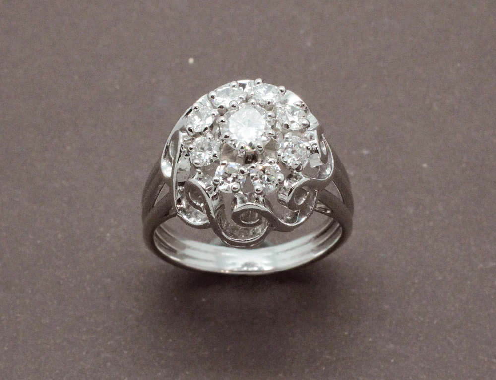 Bague Dôme Or Blanc Diamants - Image 2