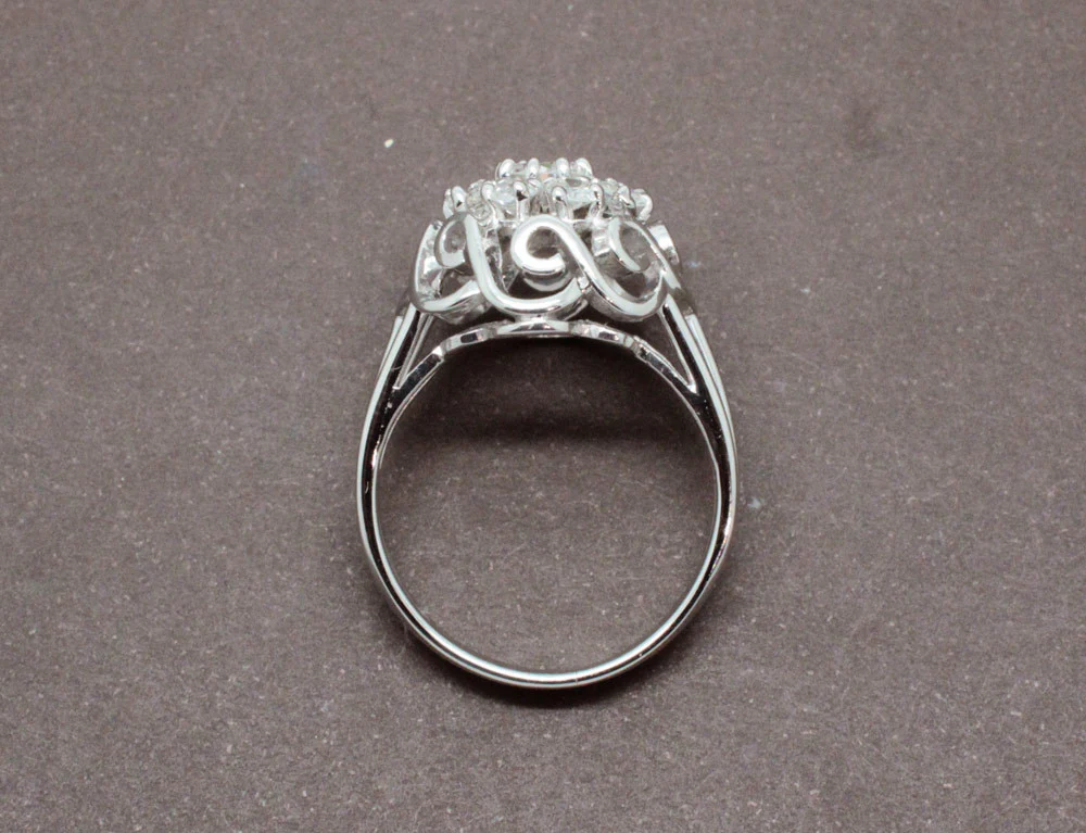 Bague Dôme Or Blanc Diamants - Image 4