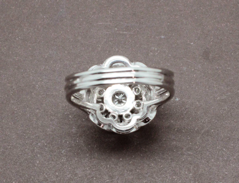 Bague Dôme Or Blanc Diamants - Image 5