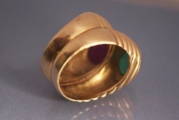 Bague double jonc émeraude rubis - Image 3