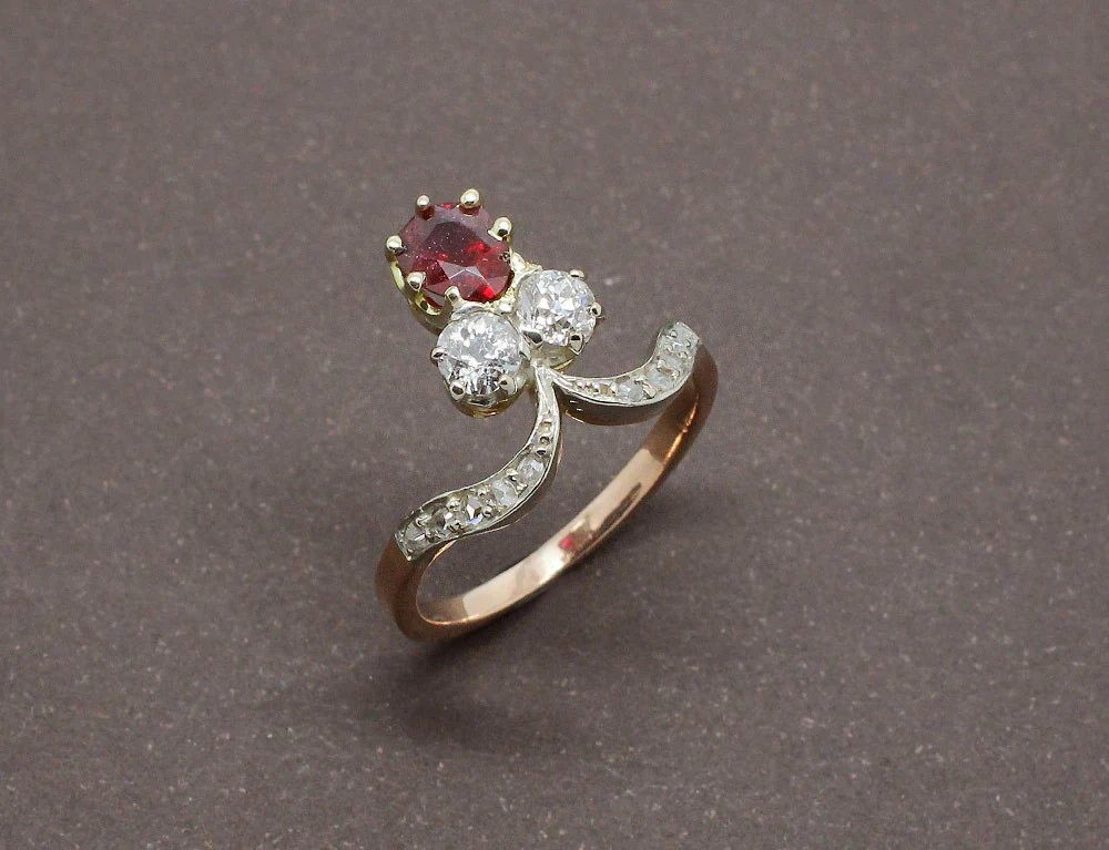 Bague Duchesse Rubis et Diamants