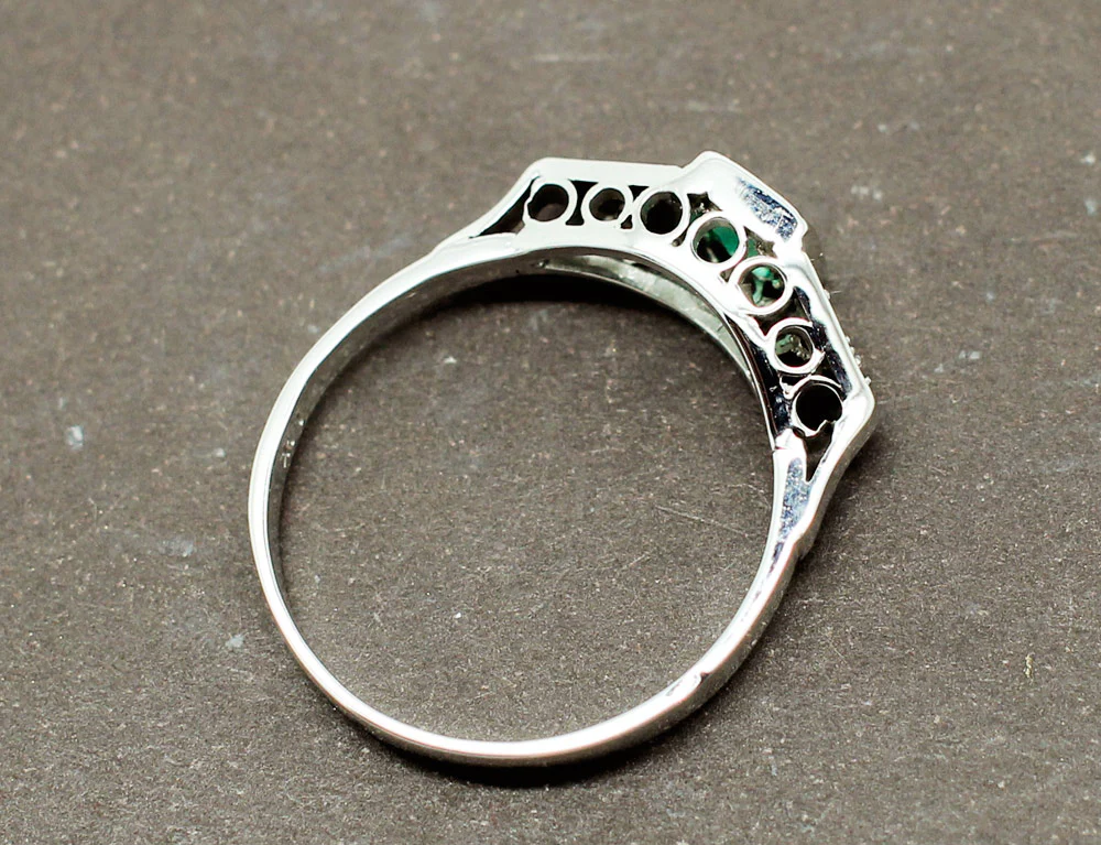 Bague Émeraude Art Déco - Image 4