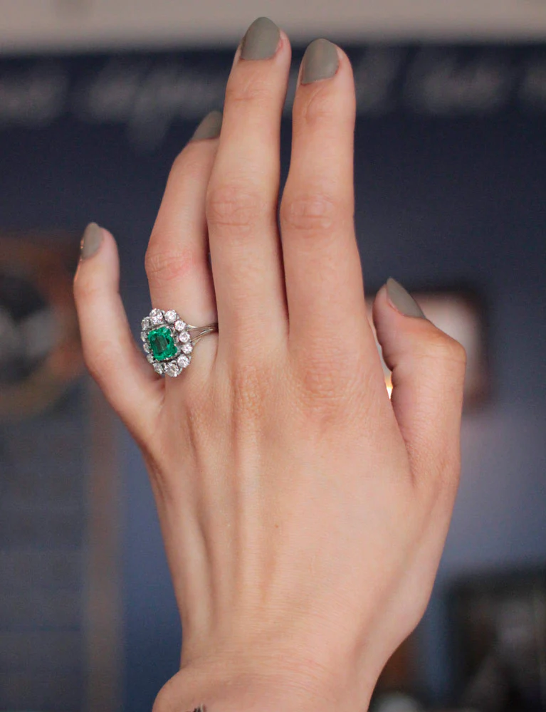 Bague Emeraude Entourage - Image 8