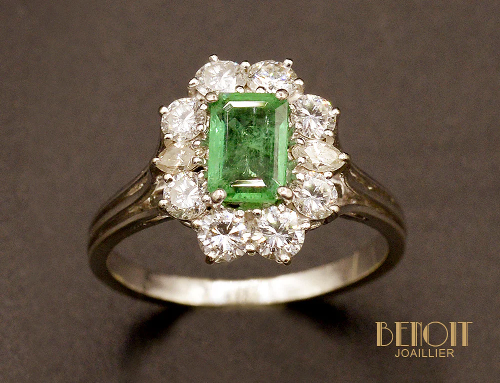 Bague Emeraude Entourage Diamants - Image 2