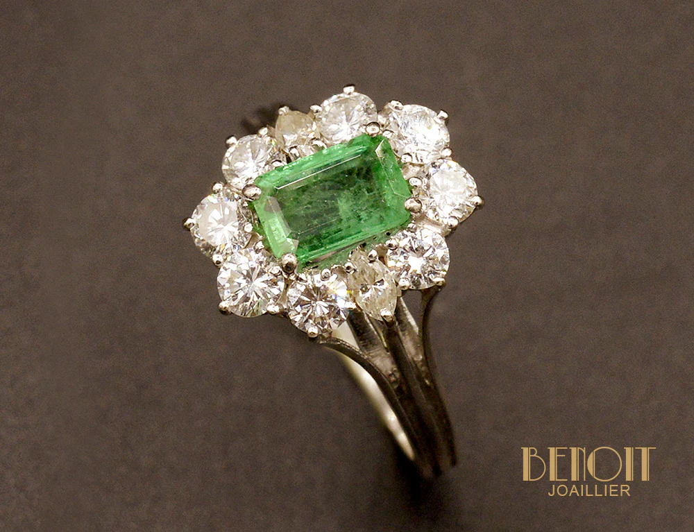 Bague Emeraude Entourage Diamants - Image 3