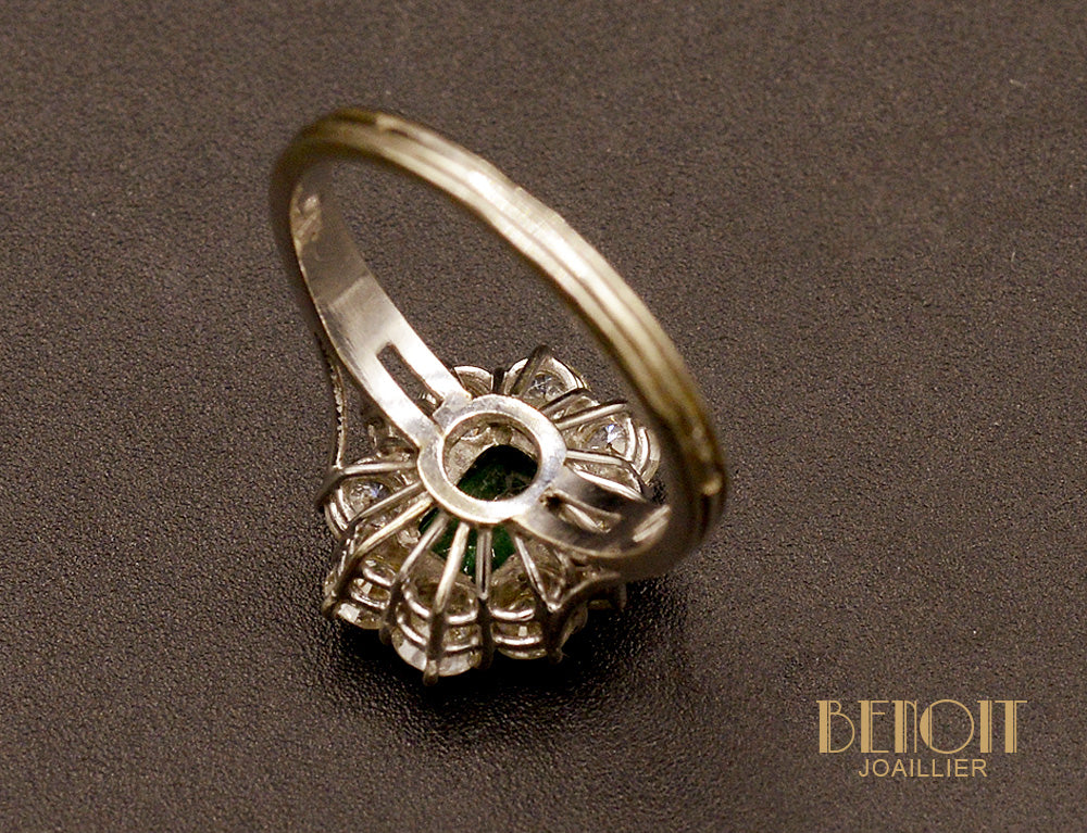 Bague Emeraude Entourage Diamants - Image 6