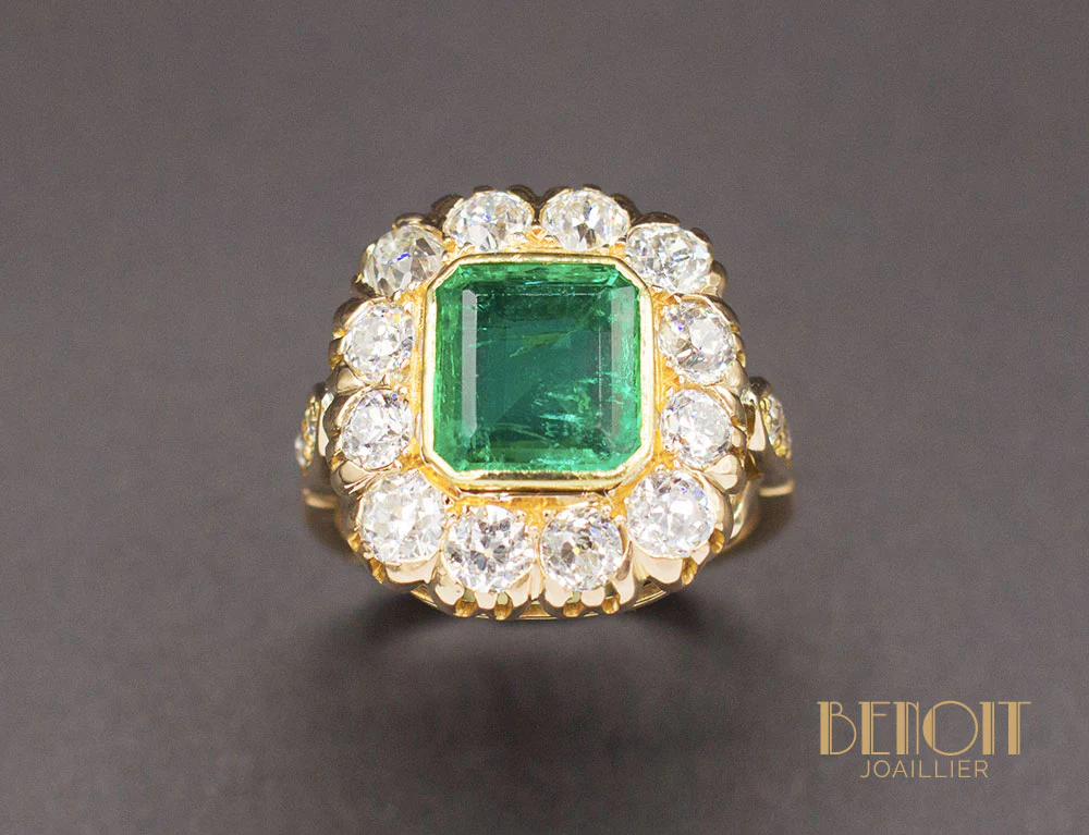 Bague Emeraude Entourage Diamants - Image 2