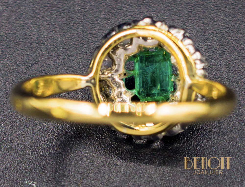 Bague Emeraude Entourage Diamants - Image 4