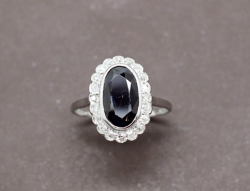 Bague Entourage Saphir Diamants - Image 2