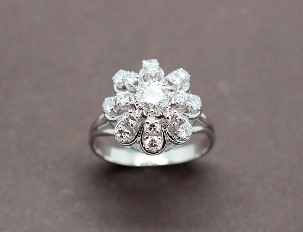 Bague Fleur Diamants 1950 - Image 2