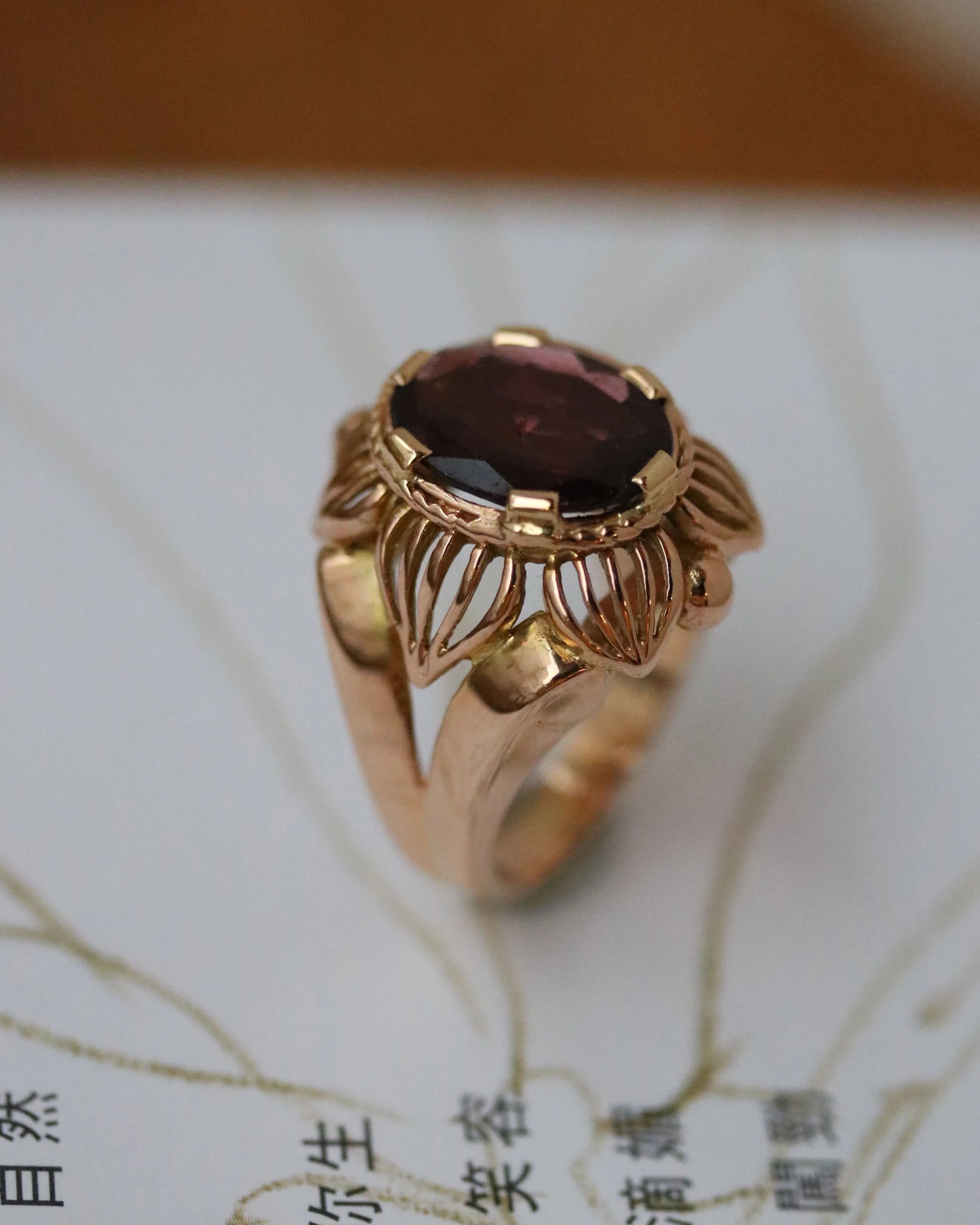 Bague Dôme Fleur Or Jaune et Grenat - Image 3