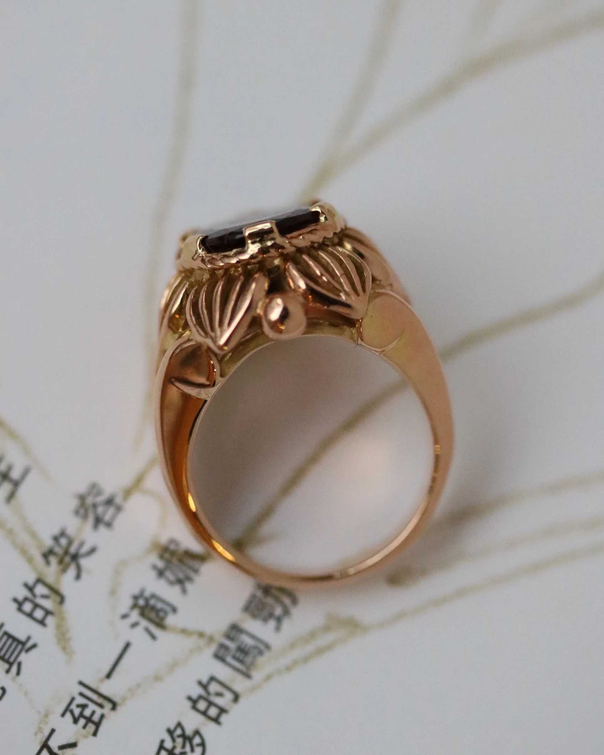Bague Dôme Fleur Or Jaune et Grenat - Image 7