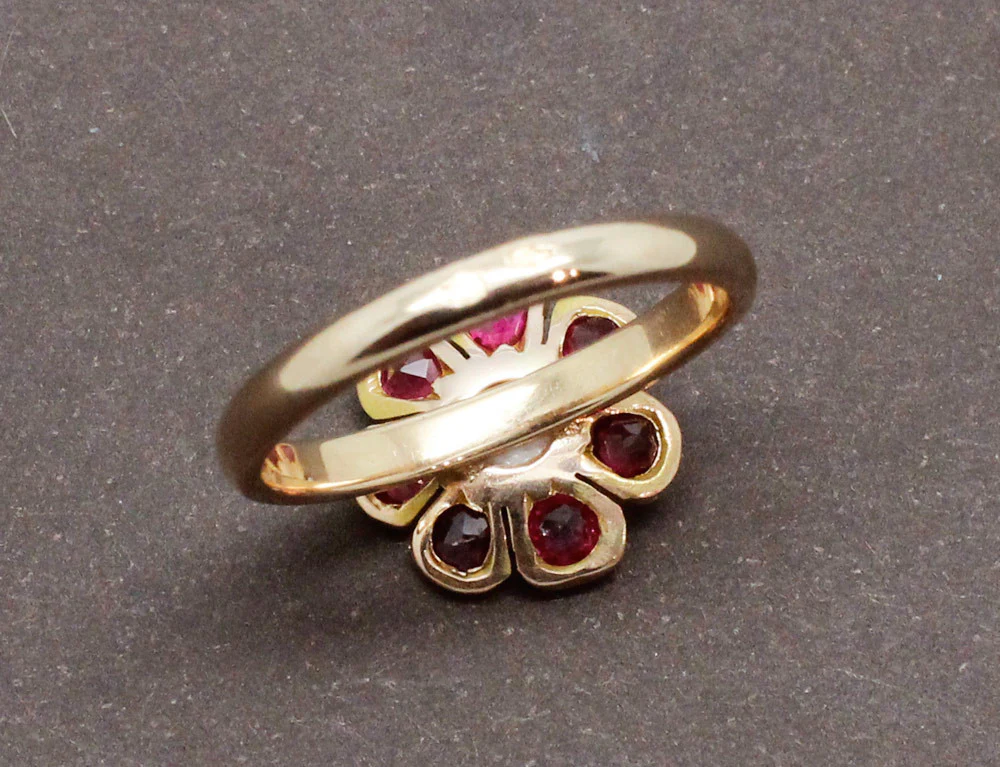Bague Fleur Or Rubis Diamants - Image 6