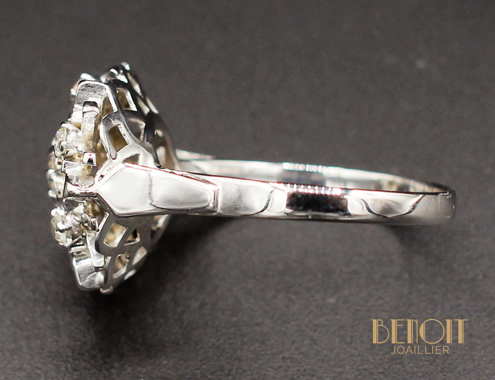 Bague "Flocon" Or Blanc Diamants - Image 6