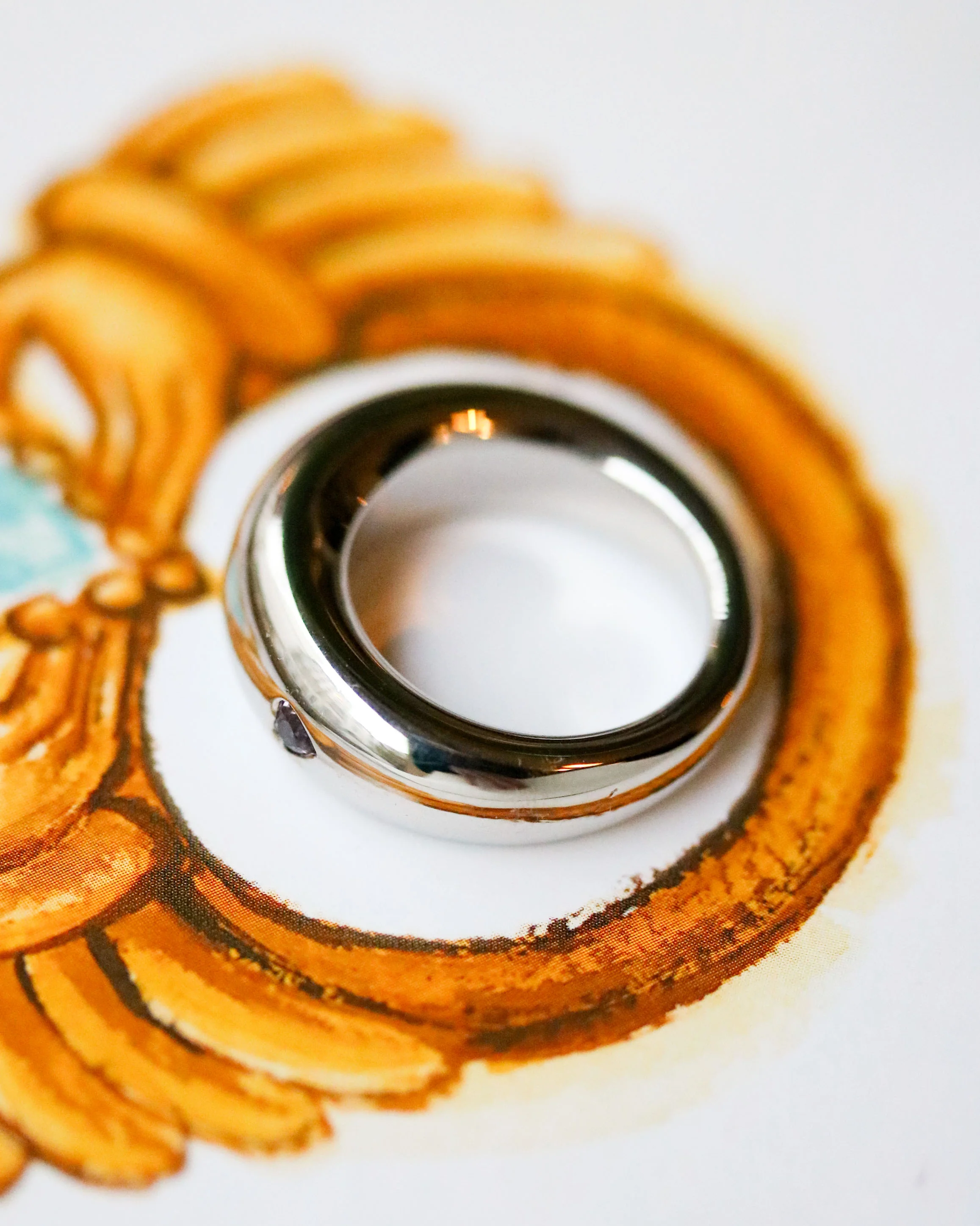 Bague Jonc Or Blanc et Saphir Rose Cœur - Image 4