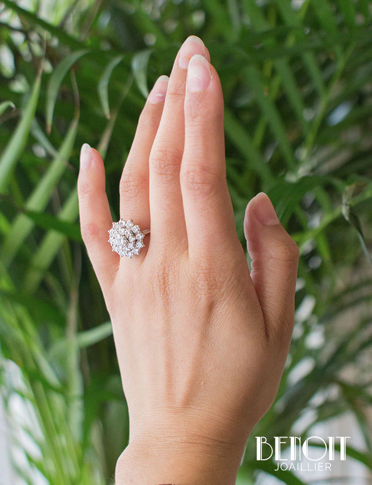 Bague Marguerite Diamants Double Entourage - Image 7