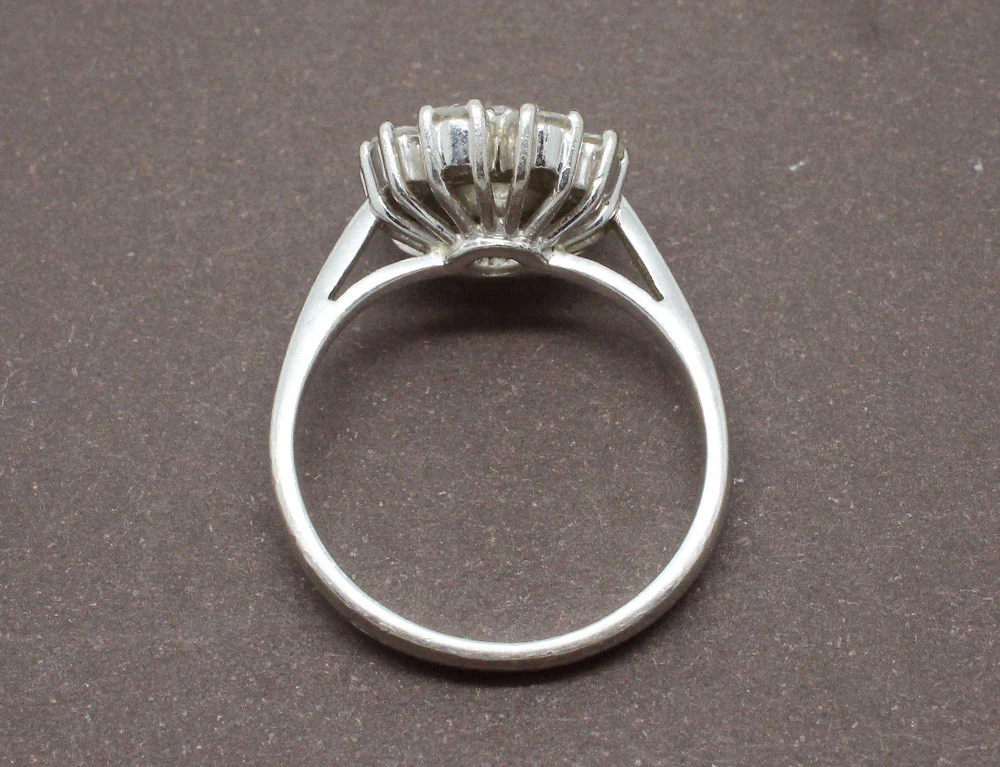 Bague Marguerite en Diamants - Image 4