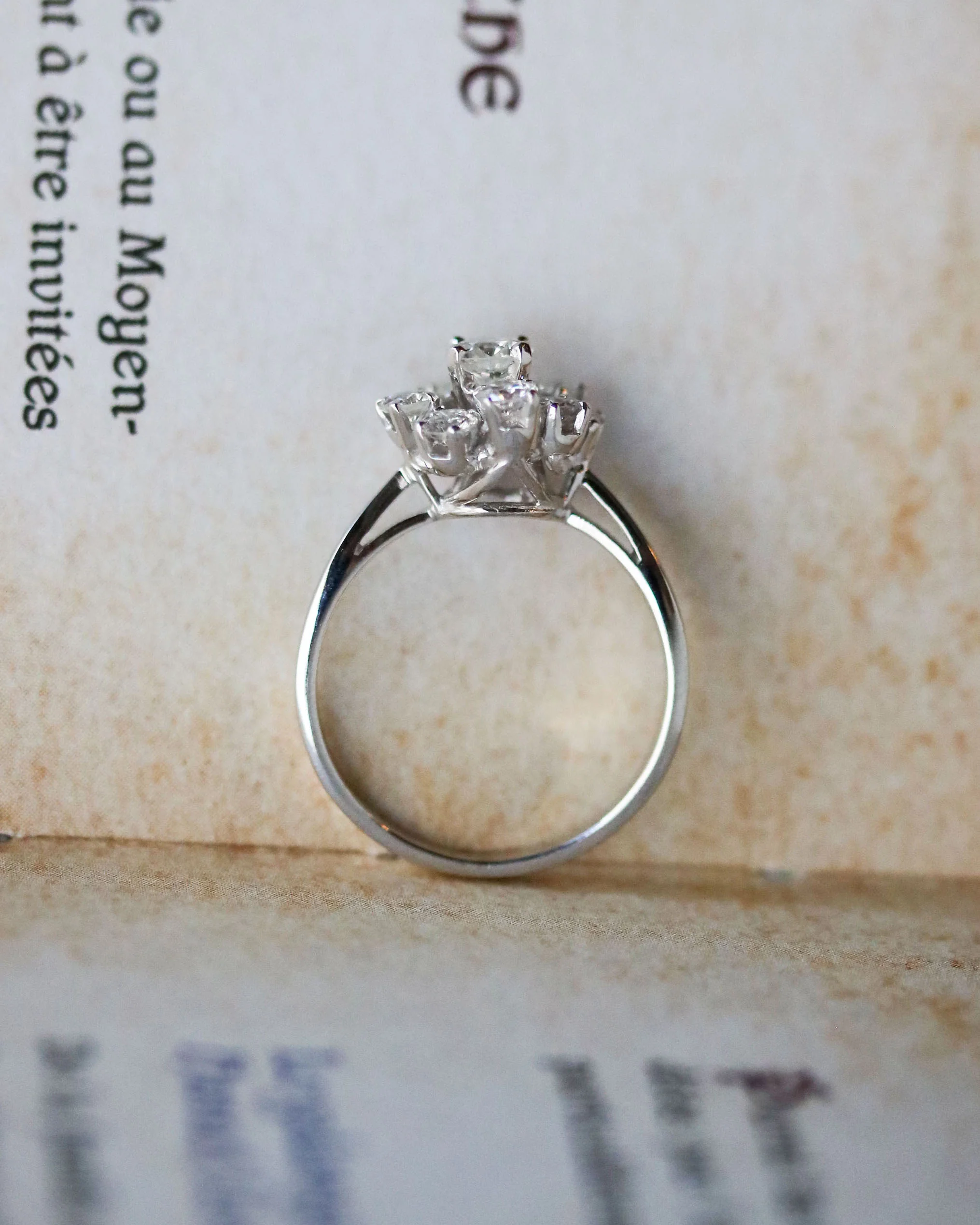 Bague Marguerite Or blanc et Diamants - Image 3