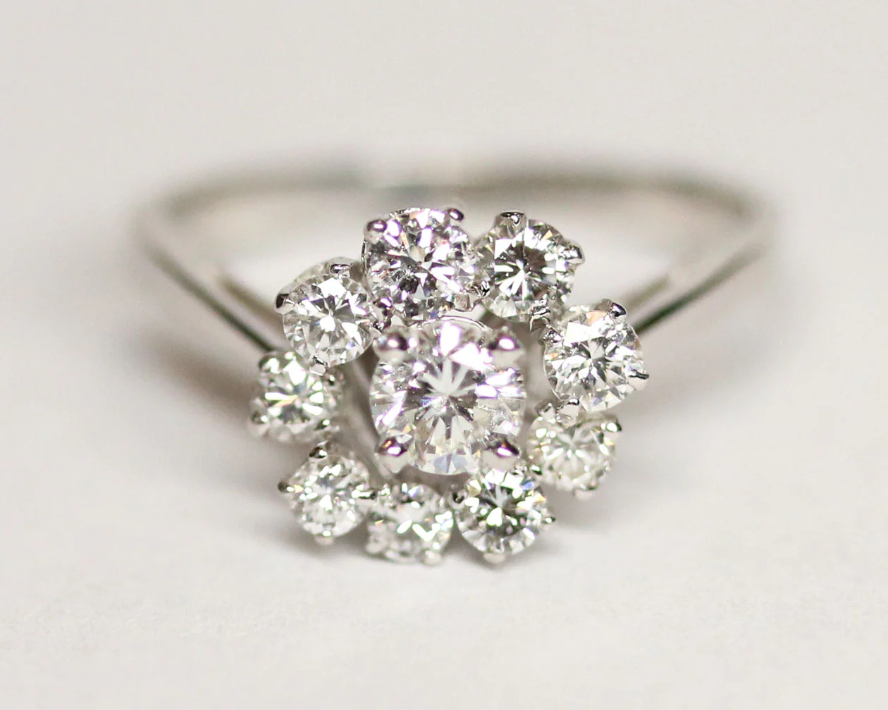 Bague Marguerite Or blanc et Diamants - Image 6