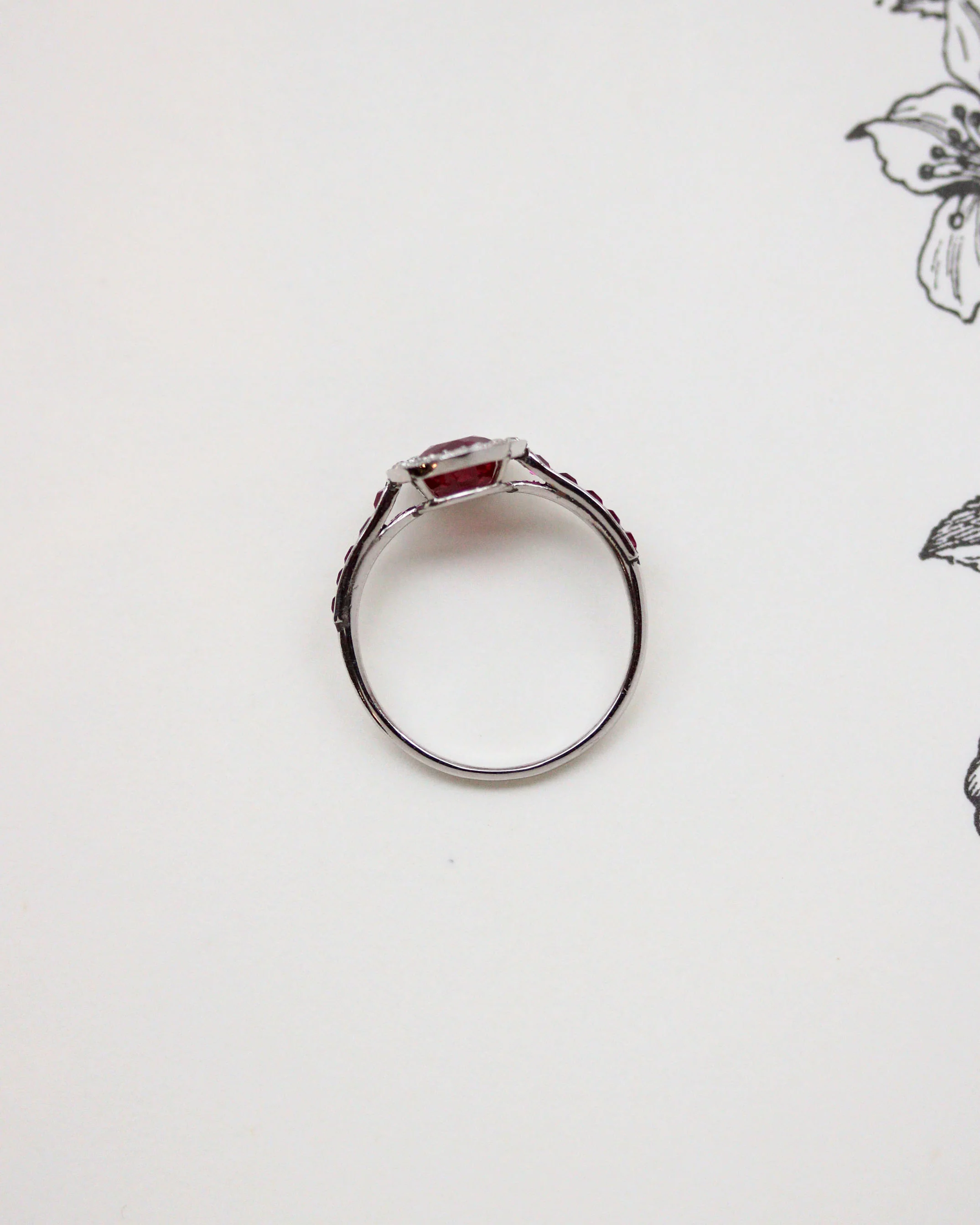 Bague Marguerite Rubis Verneuil Diamants - Image 3