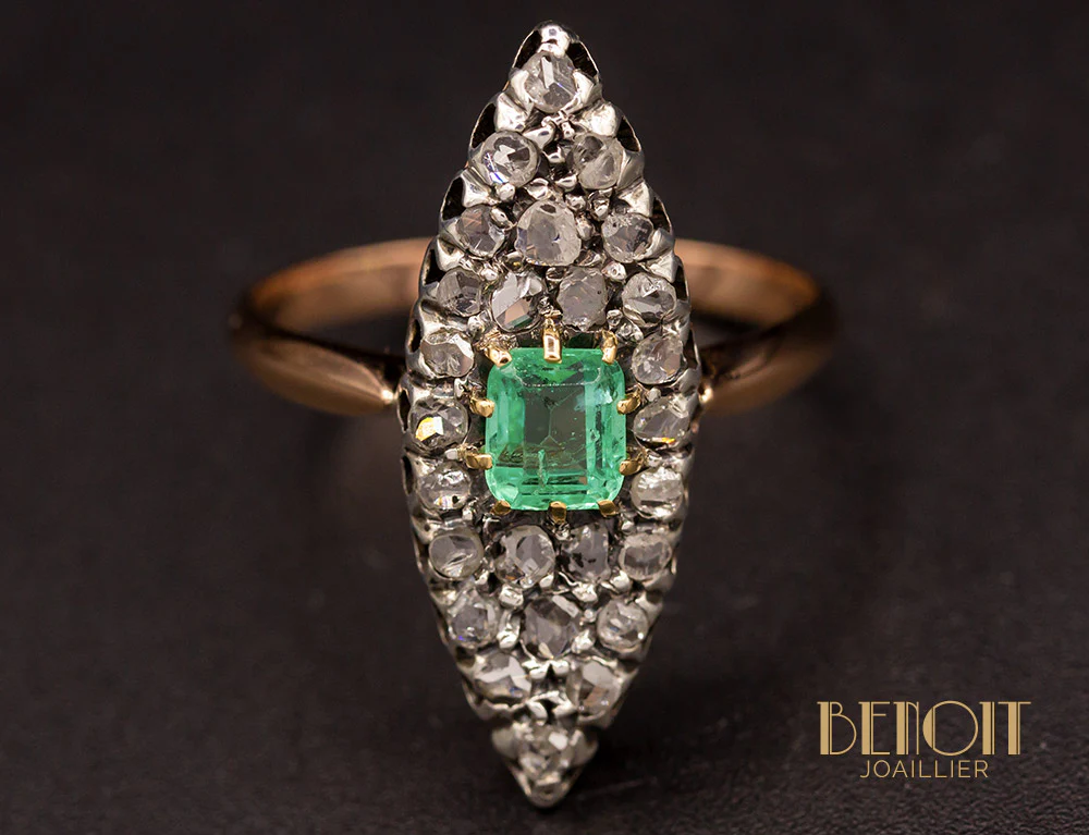 Bague Navette Emeraude Diamants - Image 3