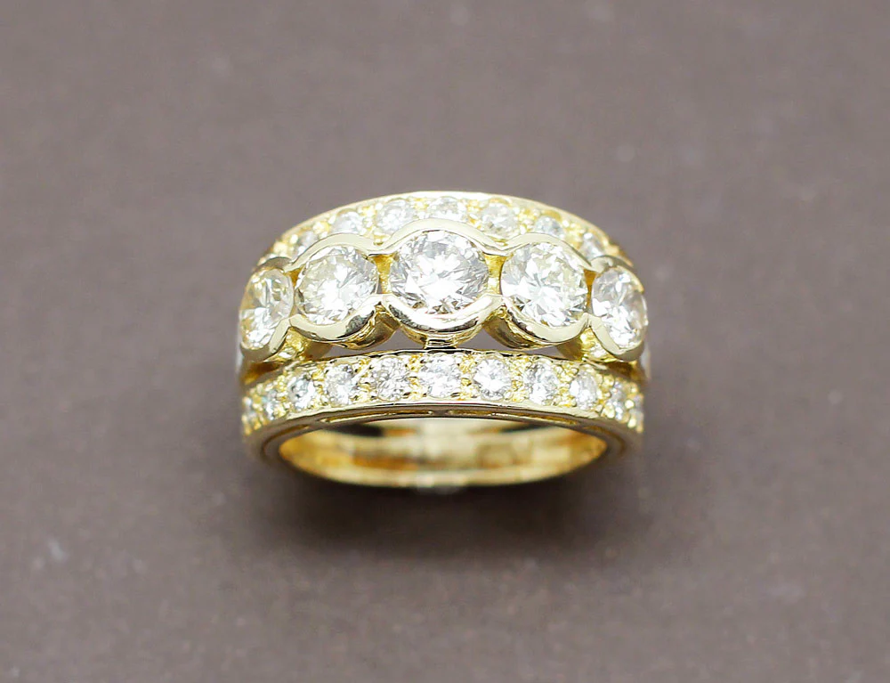 Bague Or Jaune et Diamants - Image 2