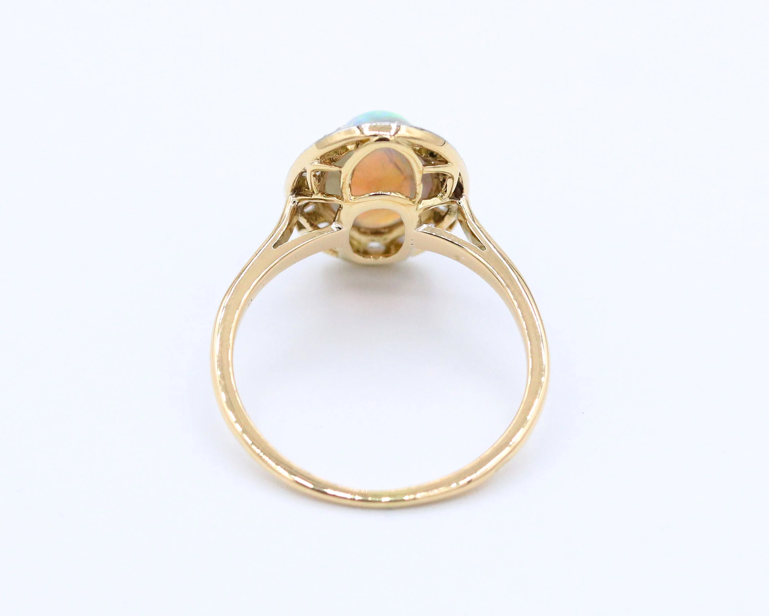 Bague Ovale Opale et Diamants - Image 5