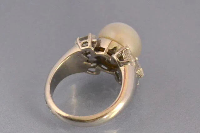Bague perle et diamants navette - Image 2