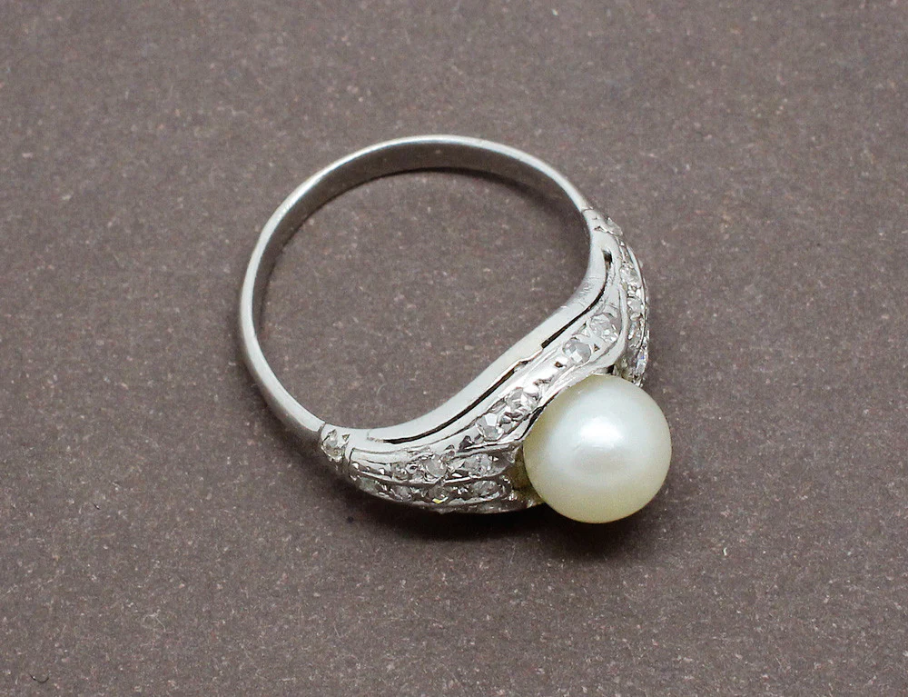 Bague Art Deco Perle et Diamants Or Blanc - Image 4