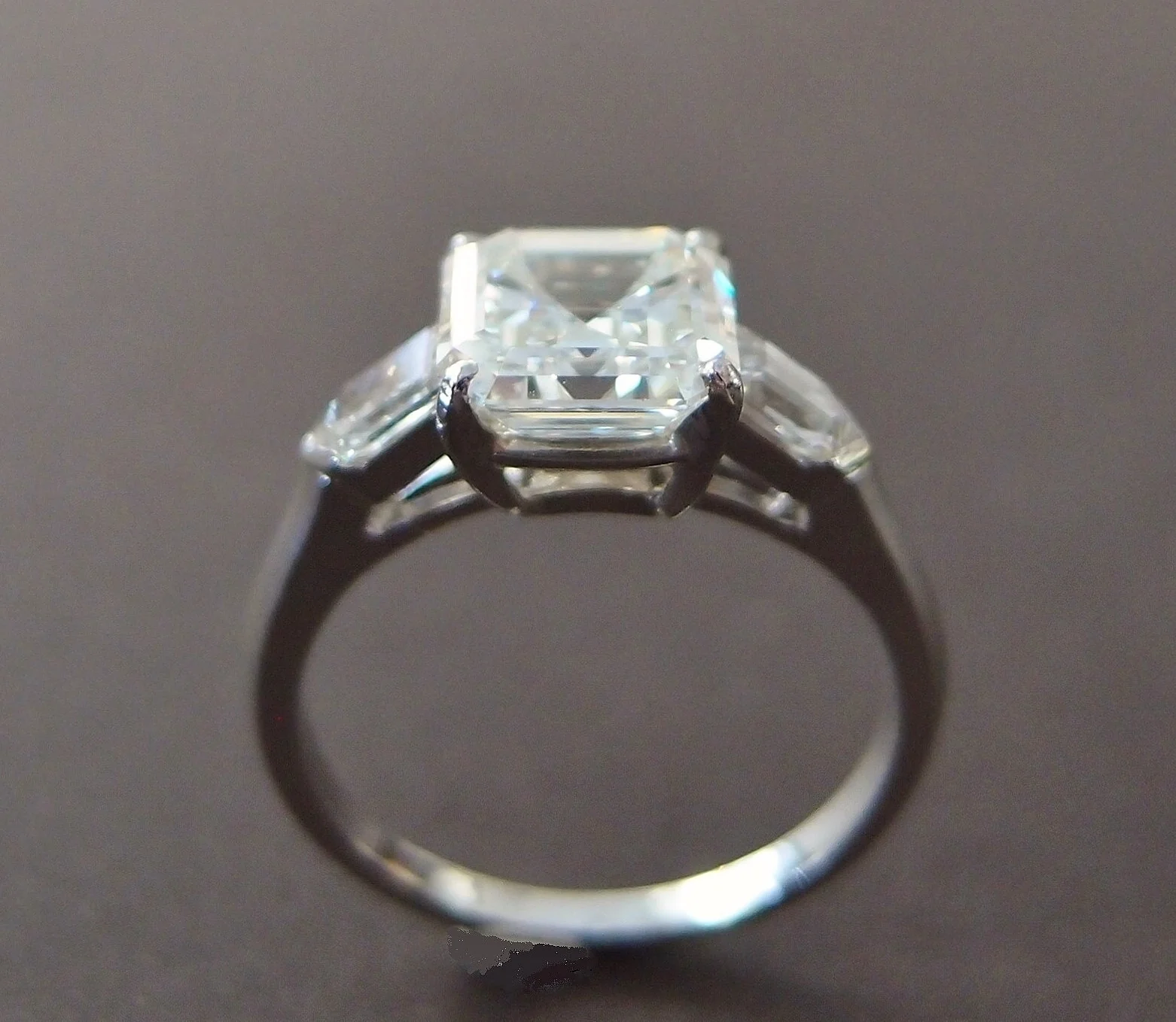 Bague Platine avec Diamant Carré pans coupés de 2.21 ct I/VS2 - Image 7