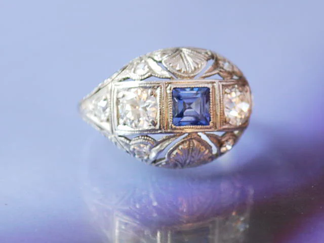 Bague platine diamants saphir 1930