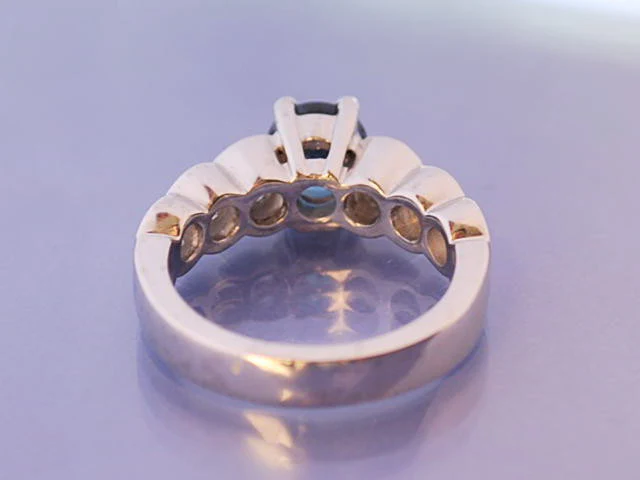 Bague platine saphir diamants - Image 2