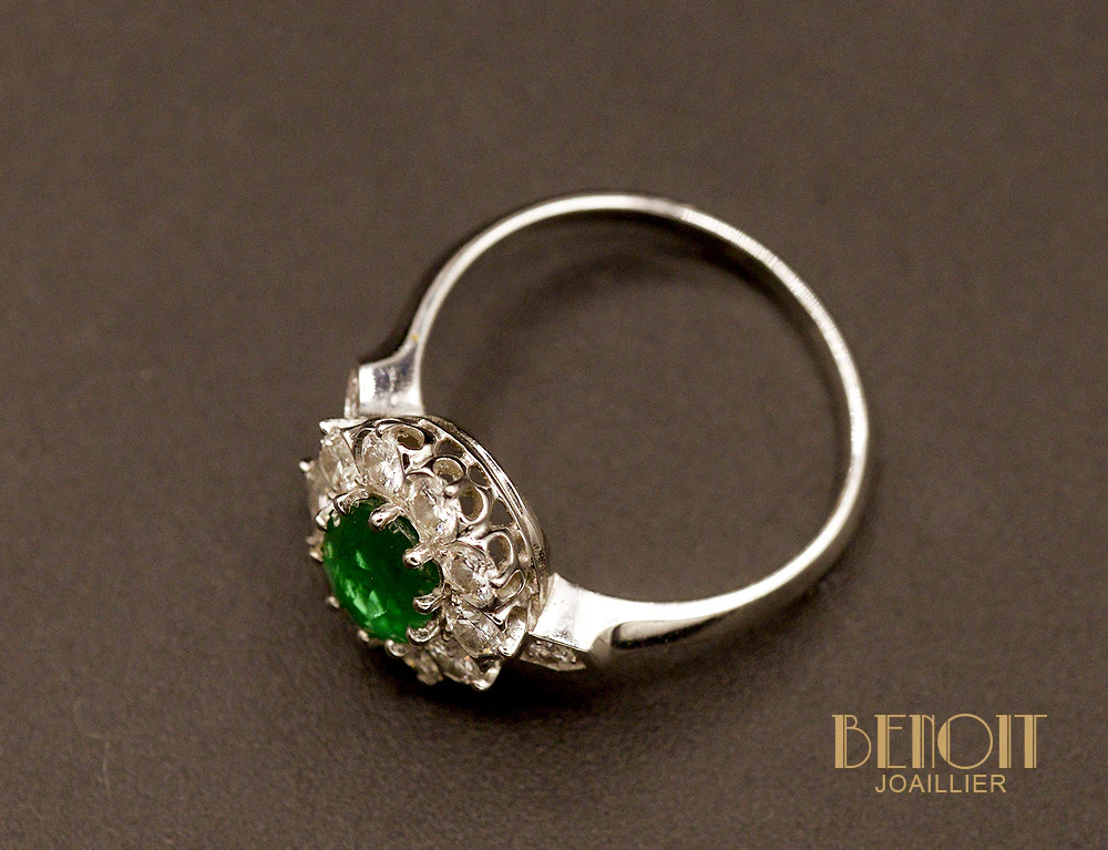 Bague Pompadour Emeraude Diamants - Image 4