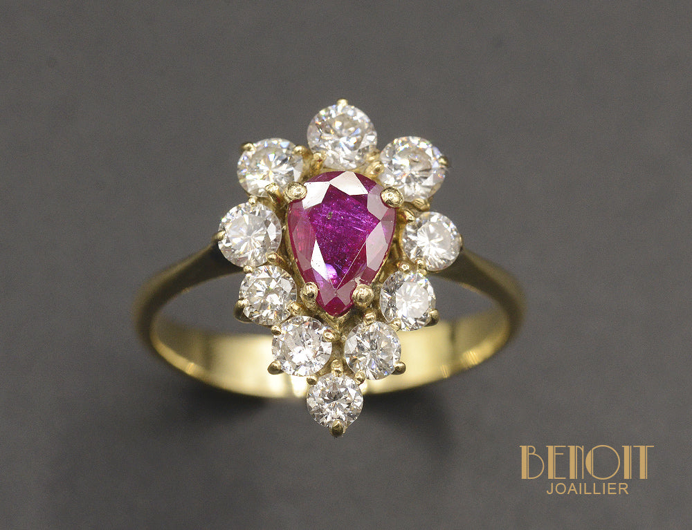 Bague Pompadour Rubis Poire et Diamants - Image 2