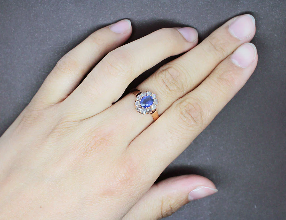 Bague Pompadour Saphir Diamants et Or Rose - Image 4