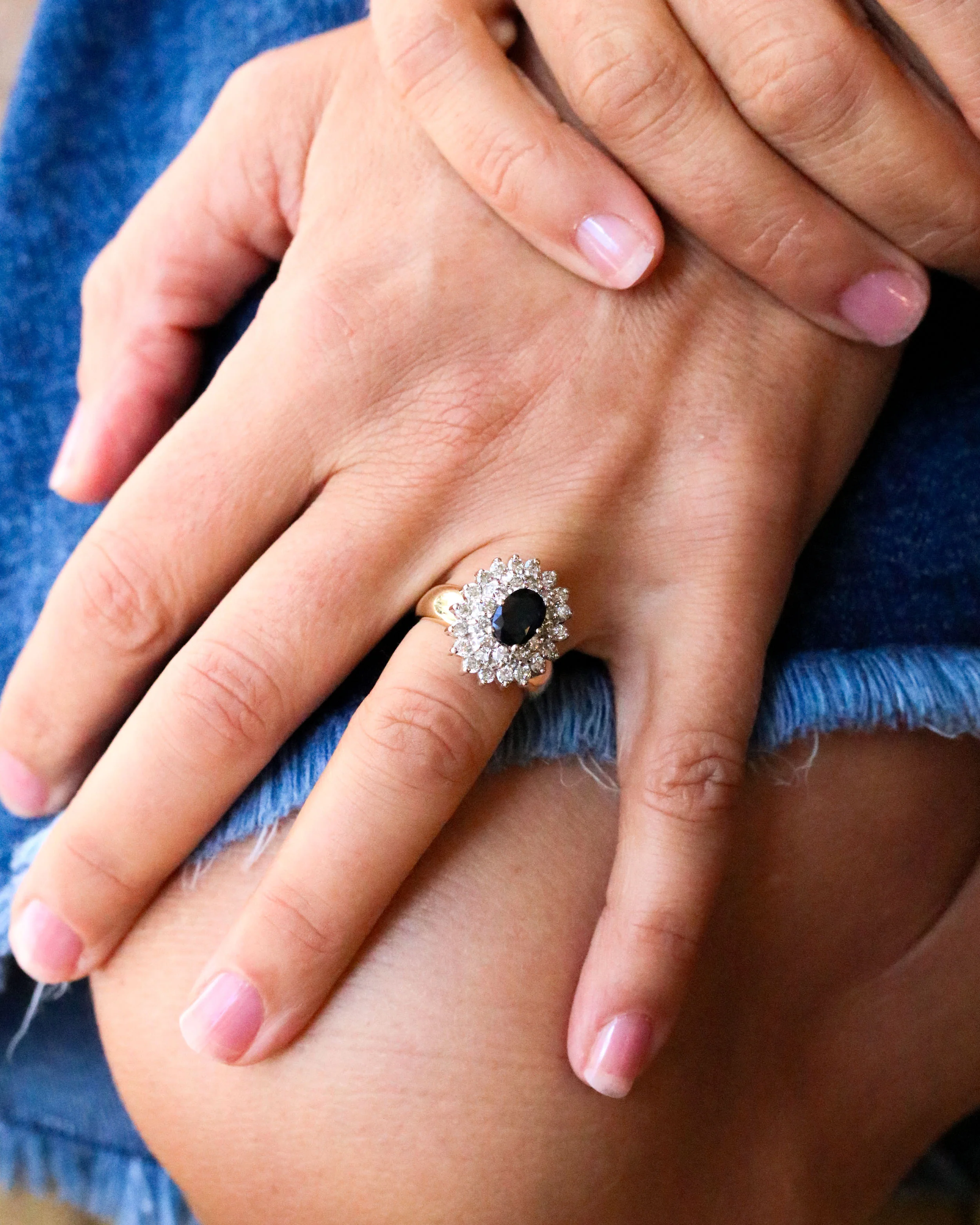 Bague Pompadour Vintage Saphir et Double Entourage Diamants - Image 4