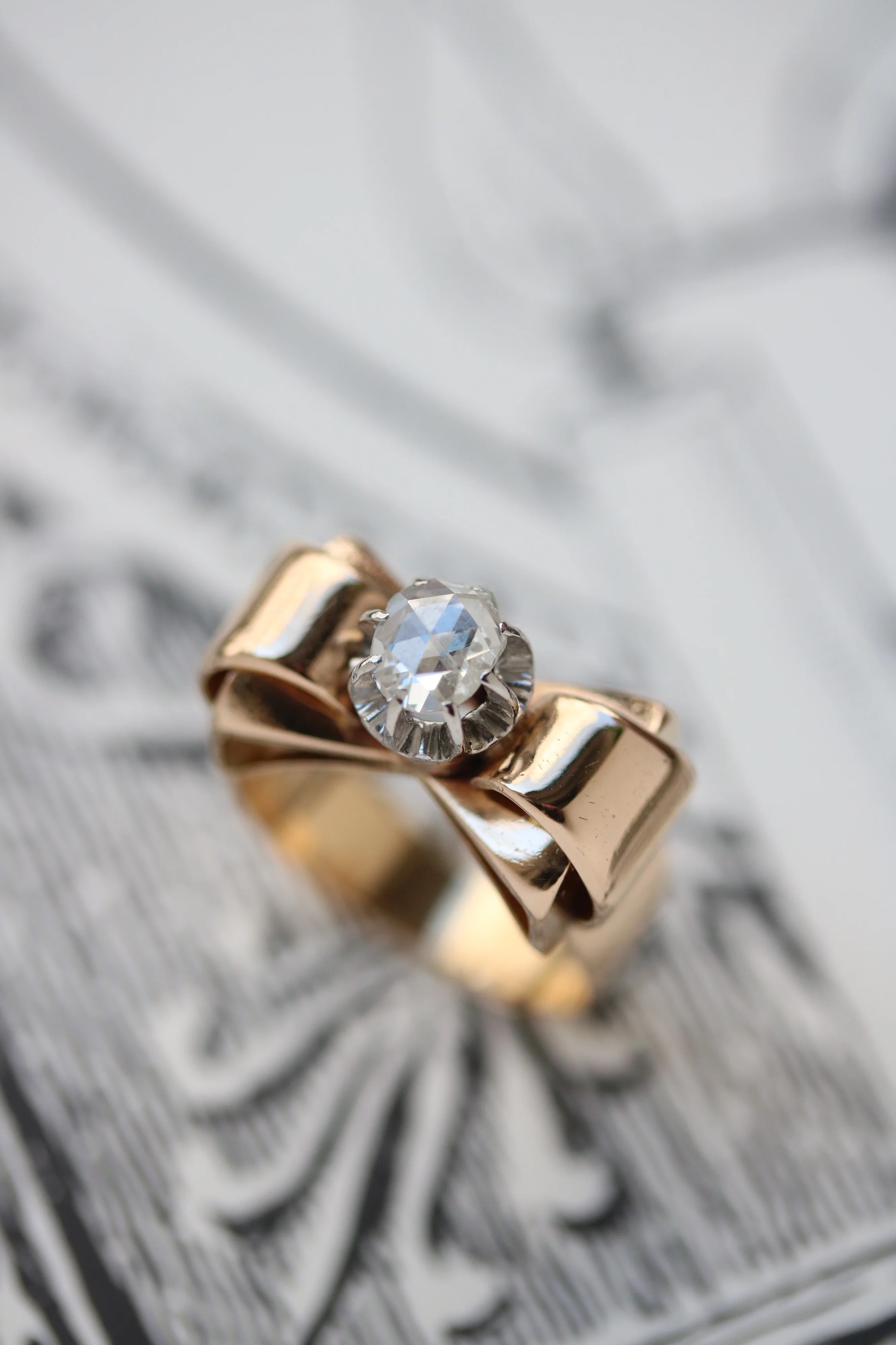 Bague Ruban Nœud Or jaune et Platine