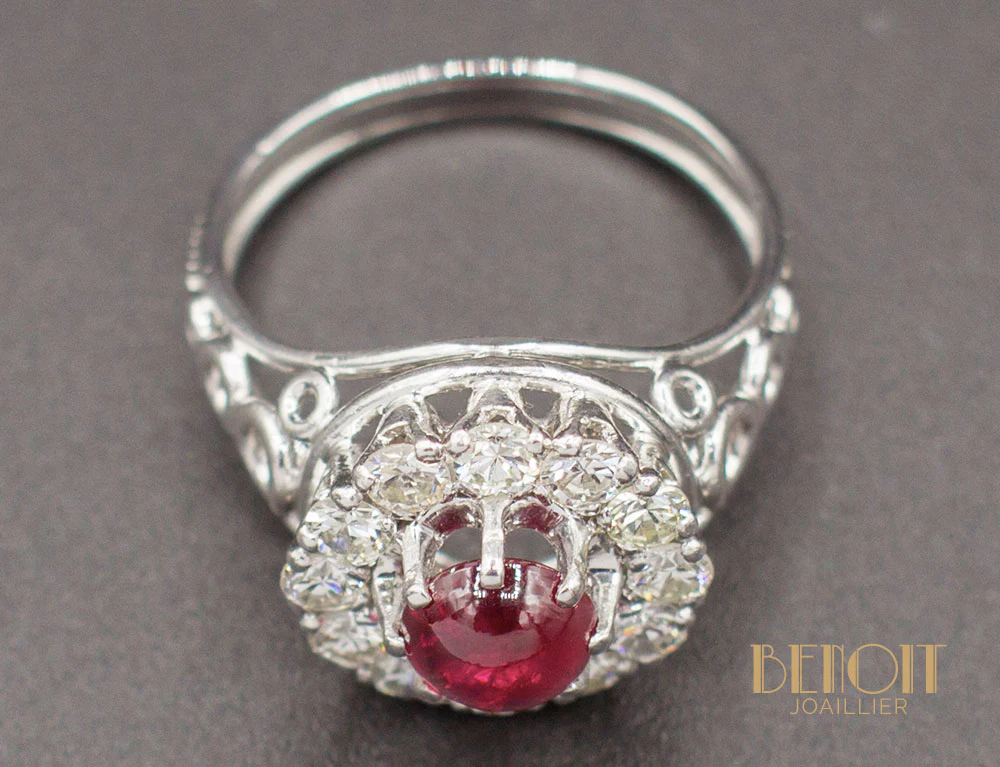 Bague Rubis Cabochon Diamants - Image 4